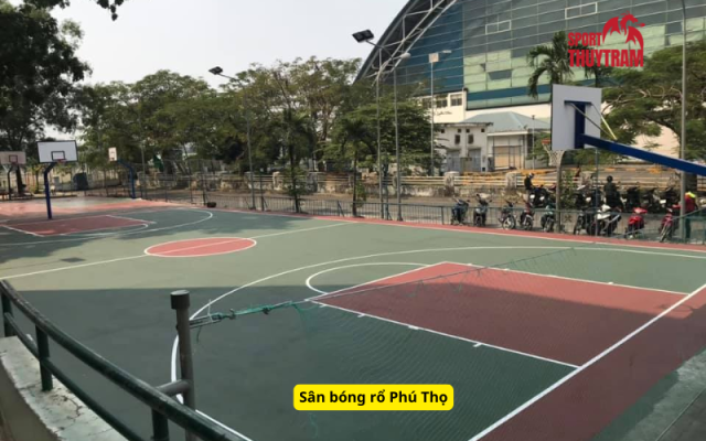 Sân bóng rổ Phú Thọ
