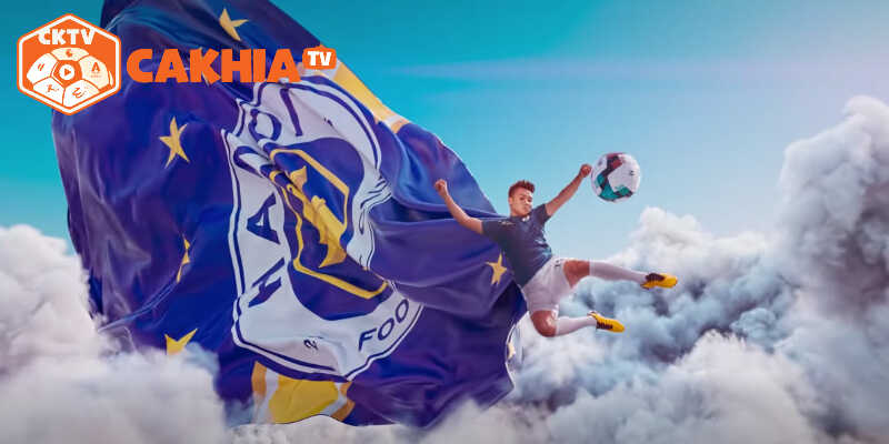 Người hâm mộ theo dõi trực tiếp V-League trên trang web